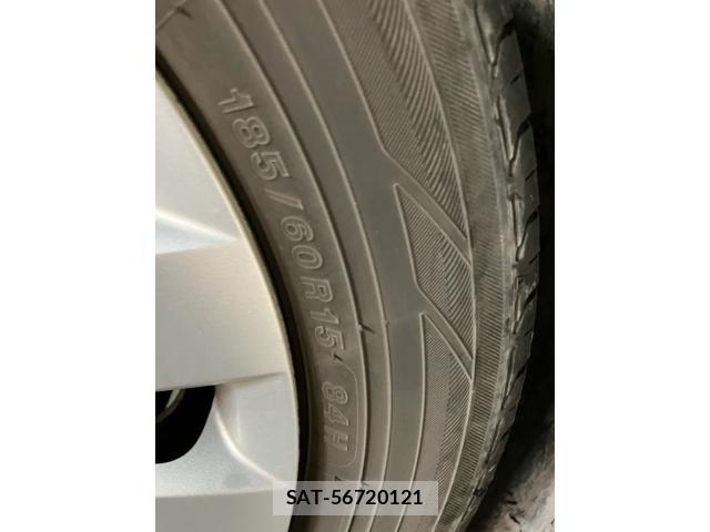 VolksWagen POLO 2011-08 8159527-9