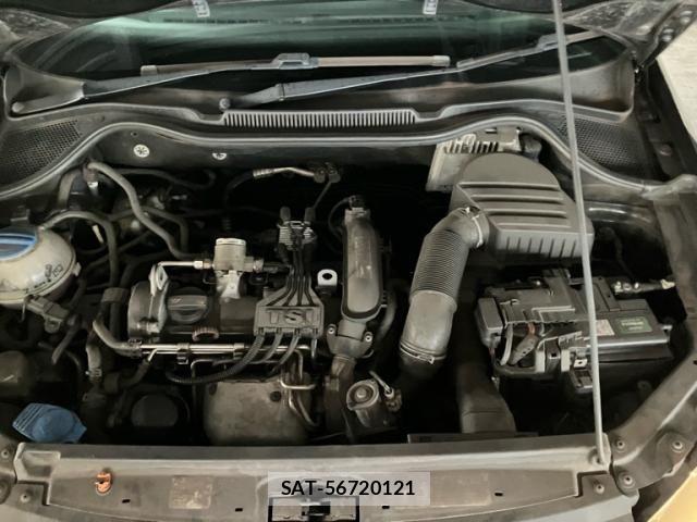 VolksWagen POLO 2011-08 8159527-11
