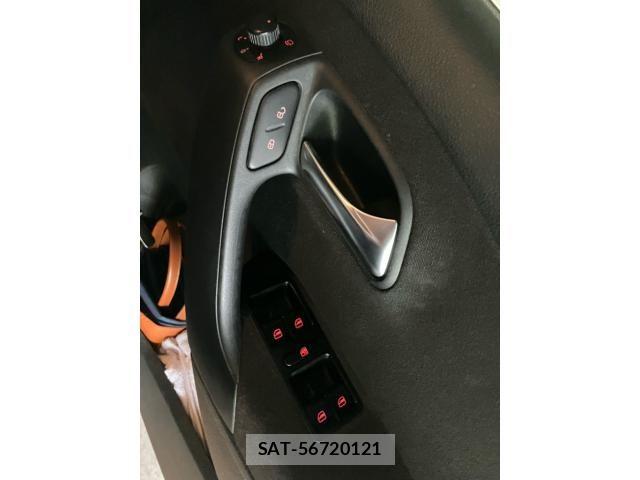 VolksWagen POLO 2011-08 8159527-14