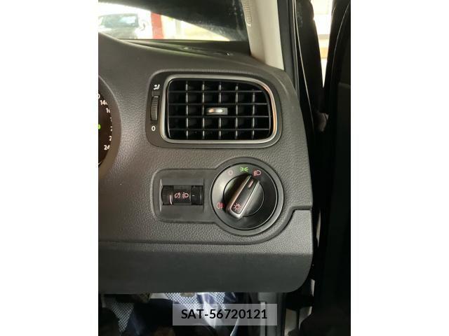 VolksWagen POLO 2011-08 8159527-15