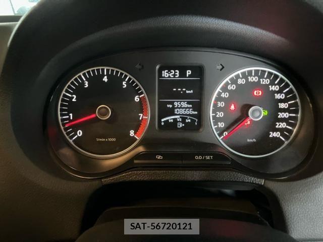 VolksWagen POLO 2011-08 8159527-17