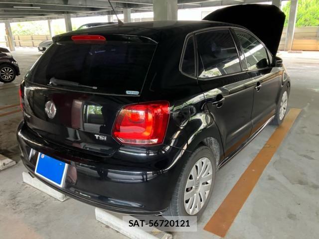 VolksWagen POLO 2011-08 8159527-2