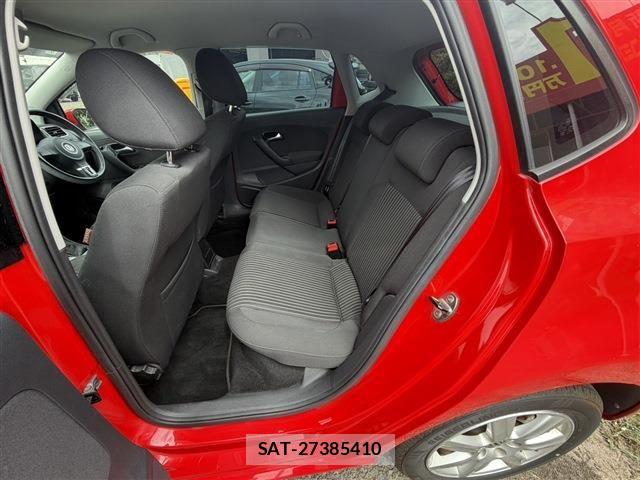 VolksWagen POLO 2011-05 8211026-9