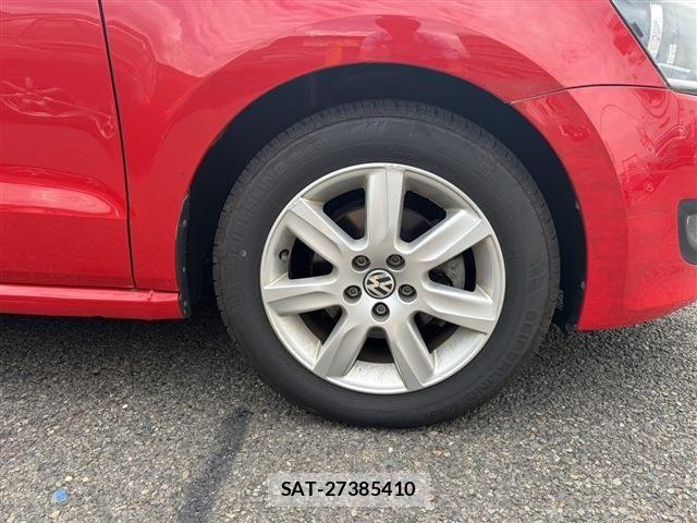 VolksWagen POLO 2011-05 8211026-17