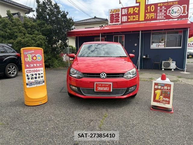 VolksWagen POLO 2011-05 8211026-1