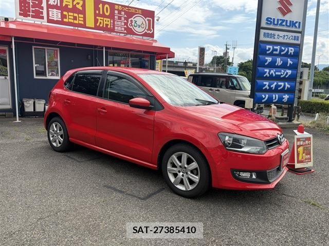 VolksWagen POLO 2011-05 8211026-4