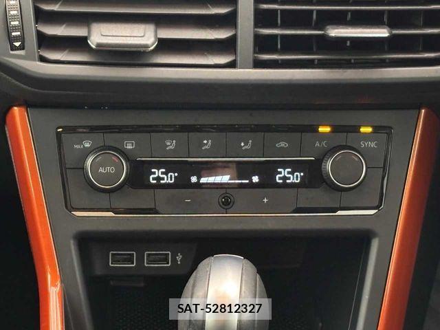 VolksWagen POLO 2020-02 8211024-19