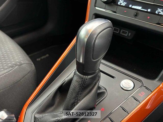 VolksWagen POLO 2020-02 8211024-22