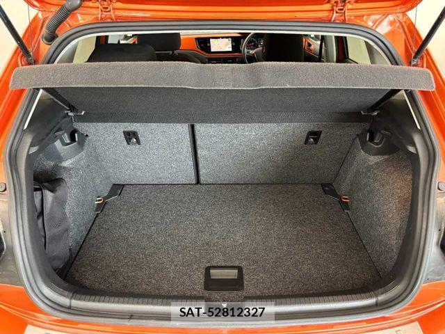 VolksWagen POLO 2020-02 8211024-7