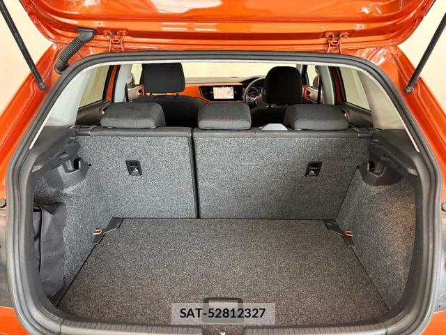 VolksWagen POLO 2020-02 8211024-8