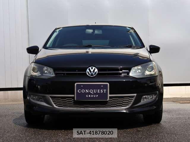 VolksWagen POLO 2011-12 8211025-0