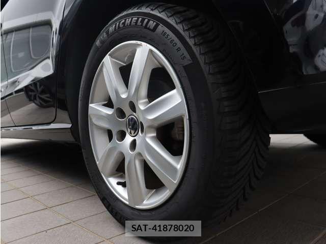 VolksWagen POLO 2011-12 8211025-9