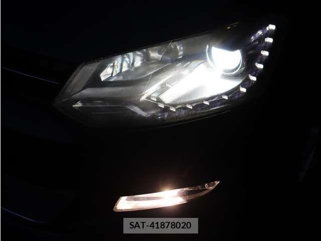 VolksWagen POLO 2011-12 8211025-10