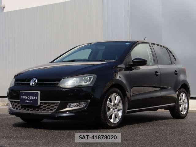 VolksWagen POLO 2011-12 8211025-1