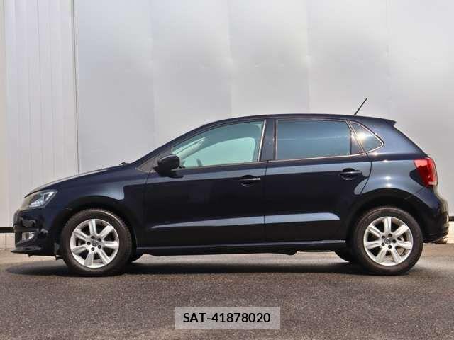 VolksWagen POLO 2011-12 8211025-2