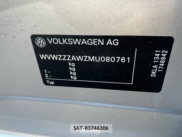 VolksWagen POLO 2021-09 8232415-27