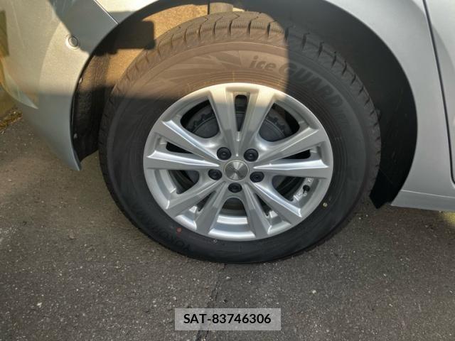 VolksWagen POLO 2021-09 8232415-5