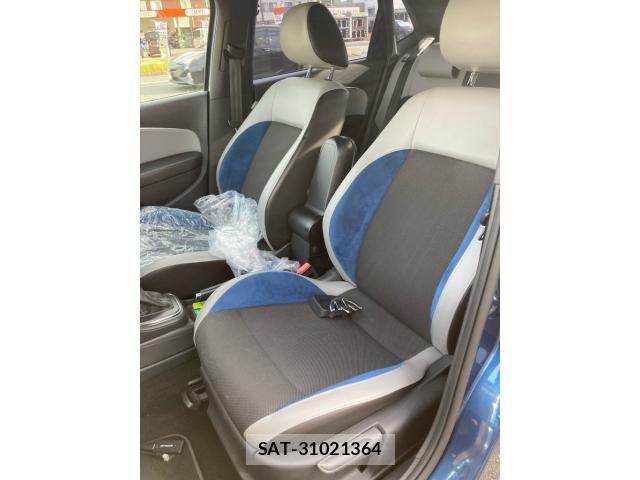 VolksWagen POLO 2015-09 8232416-12