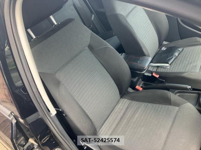 VolksWagen POLO 2010-05 8232417-11