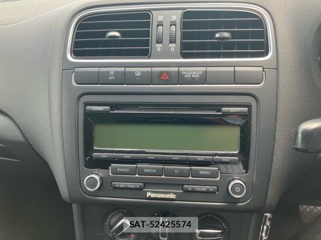 VolksWagen POLO 2010-05 8232417-16