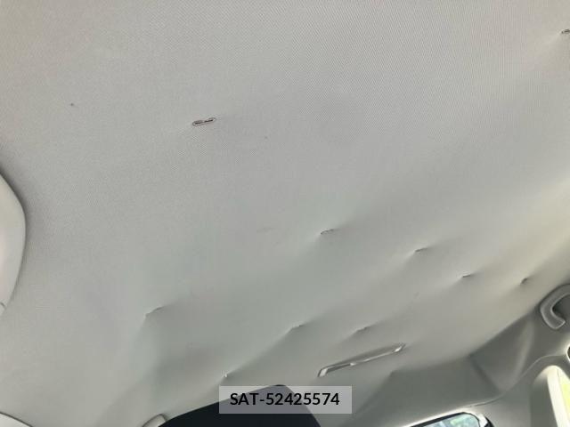 VolksWagen POLO 2010-05 8232417-18
