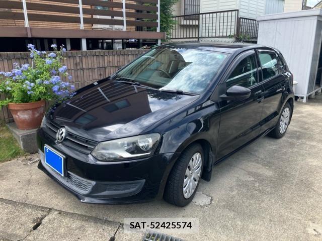 VolksWagen POLO 2010-05 8232417-1