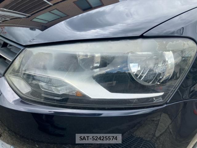 VolksWagen POLO 2010-05 8232417-21