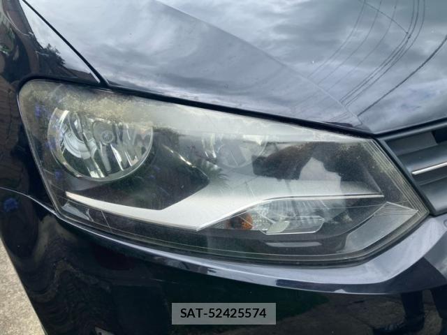 VolksWagen POLO 2010-05 8232417-22
