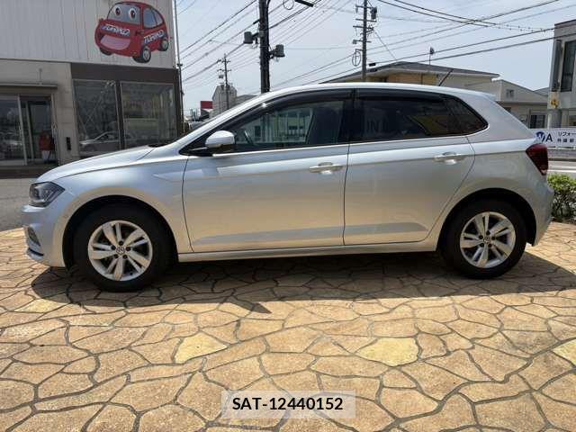 VolksWagen POLO 2020-02 8232414-3