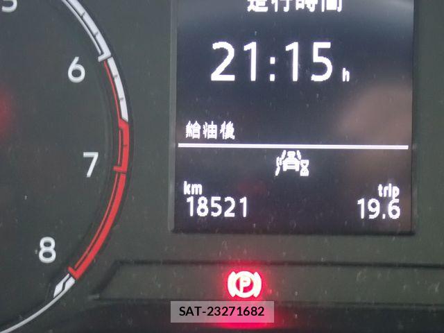 VolksWagen POLO 2021-06 8247163-12