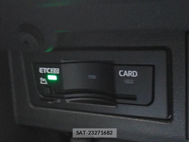 VolksWagen POLO 2021-06 8247163-17
