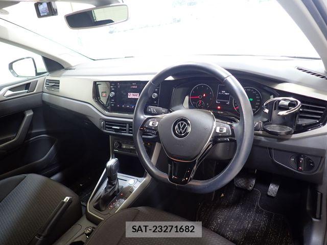 VolksWagen POLO 2021-06 8247163-1