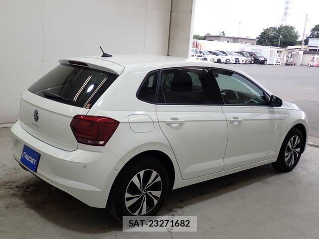 VolksWagen POLO 2021-06 8247163-7