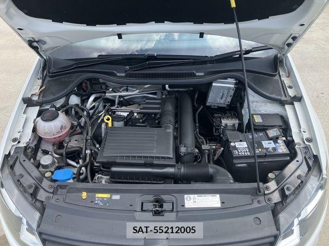 VolksWagen POLO 2018-02 8247164-12