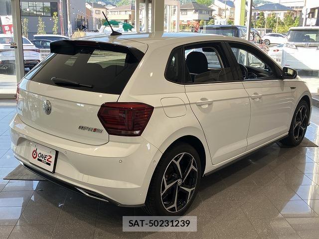 VolksWagen POLO 2020-05 8247162-17