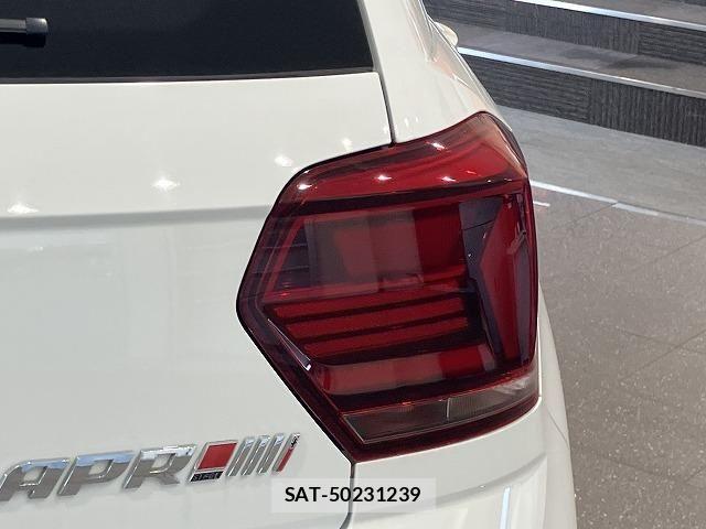 VolksWagen POLO 2020-05 8247162-24