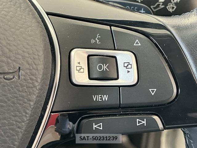 VolksWagen POLO 2020-05 8247162-4