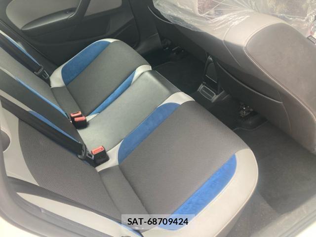 VolksWagen POLO 2014-01 8247165-18