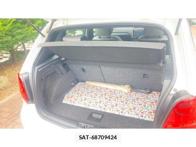 VolksWagen POLO 2014-01 8247165-20
