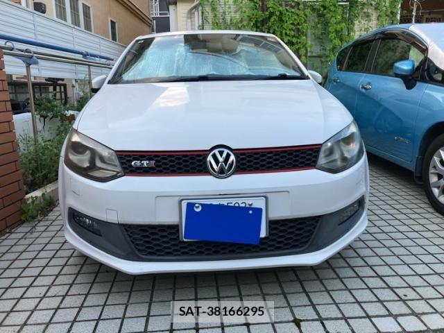 VolksWagen POLO 2012-09 8318107-2