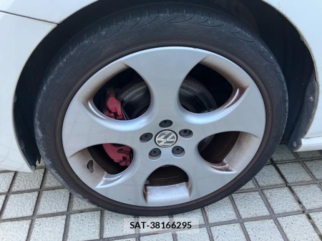 VolksWagen POLO 2012-09 8318107-6