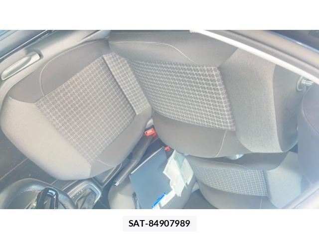 VolksWagen POLO 2017-06 8318104-11