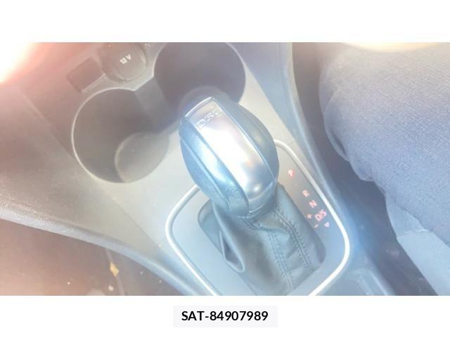 VolksWagen POLO 2017-06 8318104-16