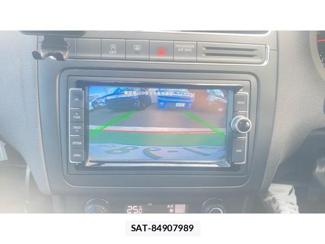 VolksWagen POLO 2017-06 8318104-17