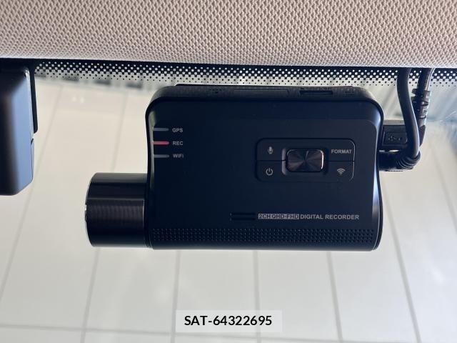 VolksWagen POLO 2022-01 8318100-11