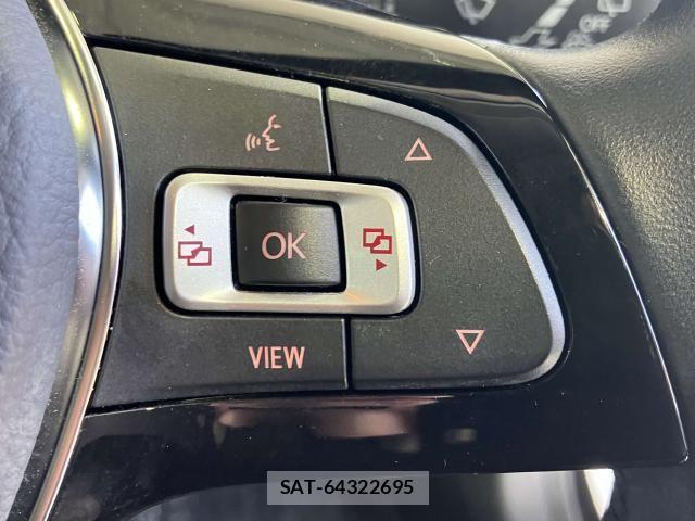 VolksWagen POLO 2022-01 8318100-16