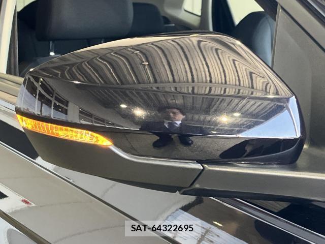 VolksWagen POLO 2022-01 8318100-29