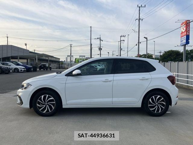 VolksWagen POLO 2025-04 8318096-4