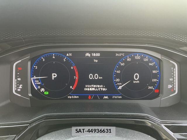 VolksWagen POLO 2025-04 8318096-6