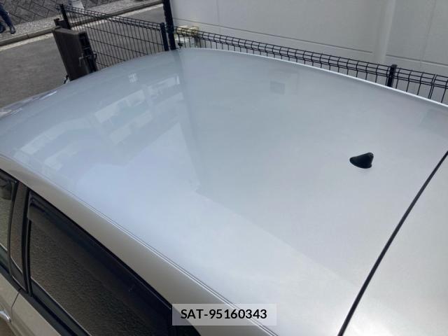 VolksWagen POLO 2012-01 8318106-4